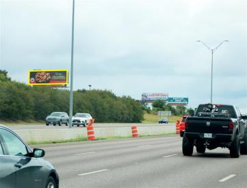 I-635 (LBJ Fwy) e/l .2 mi n/o Lake June Rd
