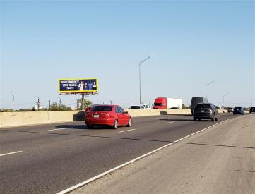 I-35 E e/l .5 mi s/o Shady Shores Rd