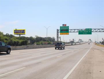 I-35 E e/l .3 mi n/o Swisher