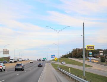 S/S I-35 E w/l .2 mi s/o Teasley
