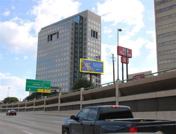 N. Central Expwy. e/l 0.3 mi. s/o Lovers Ln.