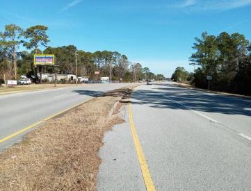 W/S HWY 17 N. 50FT S/O CULLIGAN DR. F/S