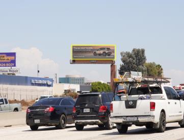 405 FWY EL 2000' N/O LAKEWOOD BLVD., NF