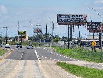 SS Hwy. 35, .56 mi SE/O FM 1069 FW