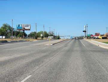 ES Hwy 59, 750' EO US 281 FN