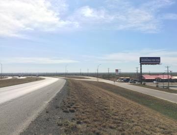 IH 35, 600' S/O FM 468 Cotulla, TX