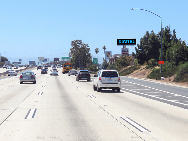 San Diego Frwy WS 50ft S/O Rosecrans F/N - 1