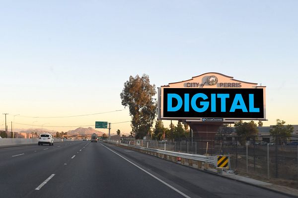 I-215 Frwy WS 1785ft N/O Hwy 74 (GO) F/NE - 1