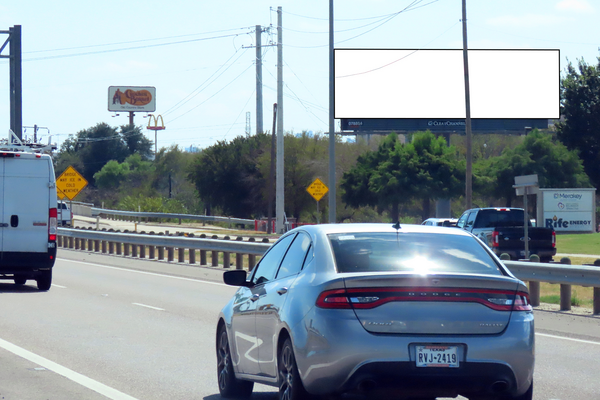 North Fwy (I-35W) WS 0.3mi N/O Meacham F/N - 2