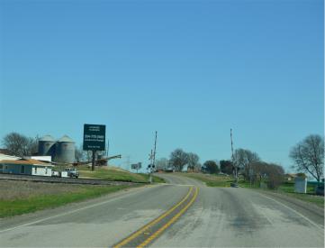 N/S Hwy 93 @ RR, .3mi E/O 5th(FW)