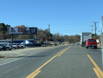 Albert Pike S/S 1250' W/O Thornton Ferry Rd