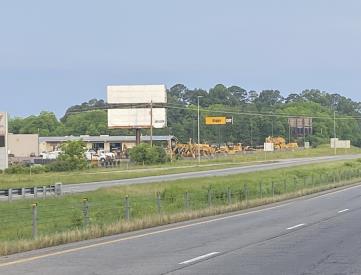 I 40 S/S,  AT MM 80.2, 370 Lakefront Dr, Russellville, AR, E/F (S69E1)