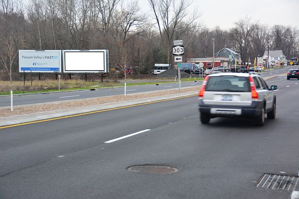 Rt 303 WS 0.1mi N/O Erie St F/S - 2