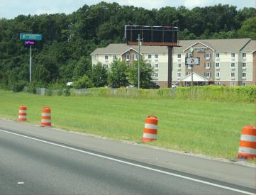 I-59 S W/L .6 mile S/O Academy Drive Exit 108