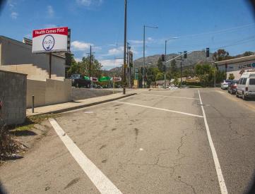 TUJUNGA CYN BLVD WL 55F S OF FOOTHILL SF