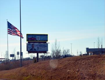 W/S I-65 1200' N/O Exit 212 (Top Face)