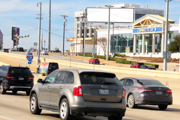 LBJ Fwy (I-635) NS 150ft E/O Preston Rd F/E