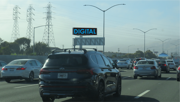 Bayshore Frwy (US 101) WS 0.25mi N/O San Francisco Airport I-380 F/S - 2