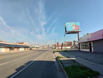EL CHESTER AVE. 100' S/O 11TH ST.
