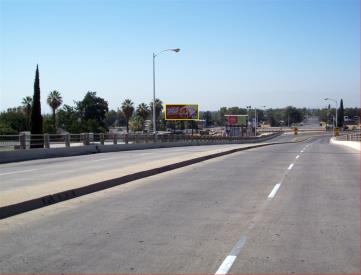 EL BEALE AVE. 550' N/O TRUXTUN AVE.