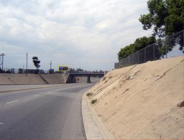 EL AIRPORT DR. 1000' N/O STATE RD.