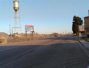 WL ROBERTS LN 1000' S/O OLIVE