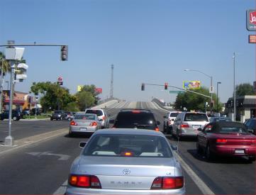 EL OAK ST 400' N/O CALIFORNIA