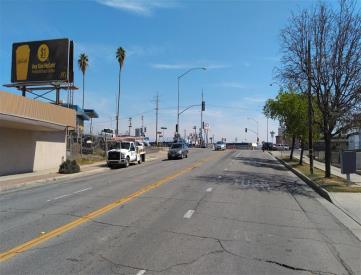 NL 21ST ST. 75' W/O GOLDEN STATE HWY.
