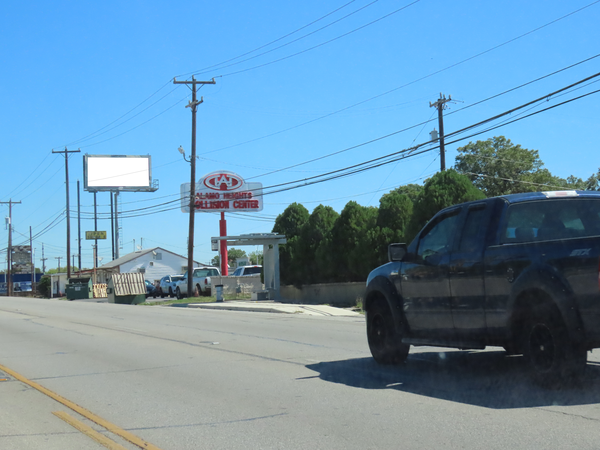 Austin Hwy ES 0.2mi N/O Holbrook F/SW - 2