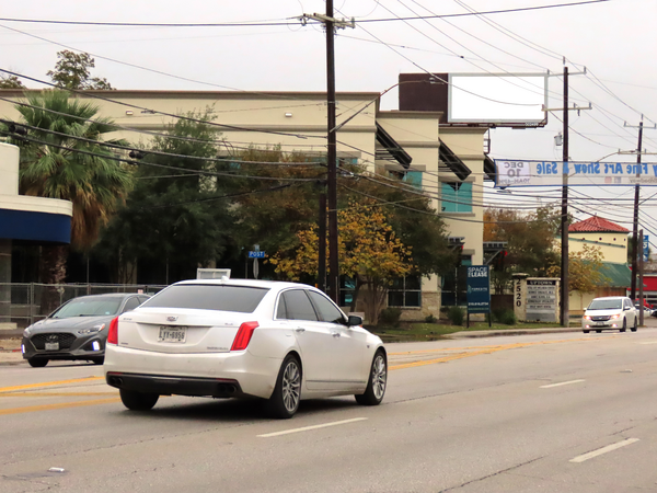 Broadway ES 100ft S/O Post F/N - 1
