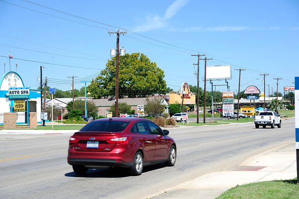 Nacogdoches WS 100ft S/O El Sendero F/SW - 1
