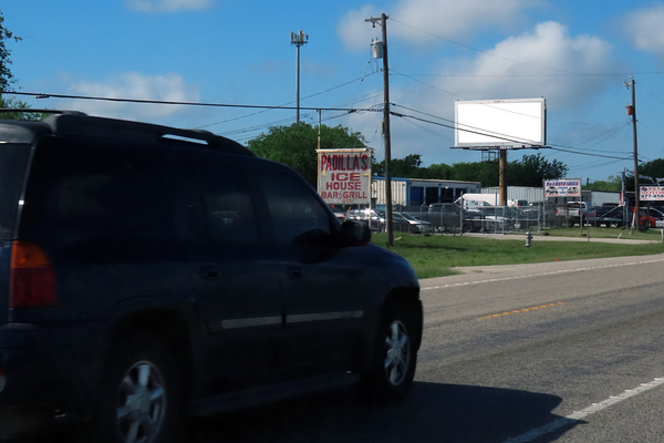 New Laredo Hwy ES 0.3mi N/O Plumnear F/NE - 1