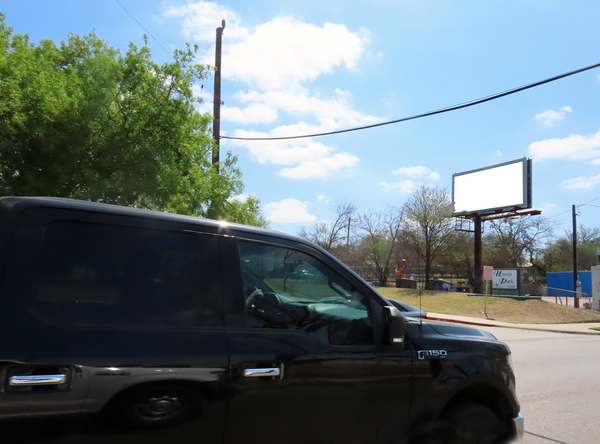 Hackberry S ES 0.1mi N/O Southcross F/N - 1