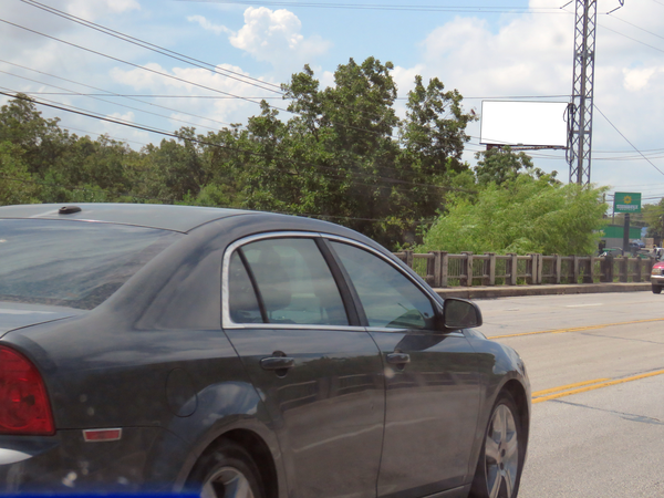 Austin Hwy ES 200ft N/O Corinne F/NE - 1