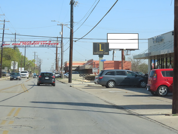 McCullough ES 0.1mi N/O Hildebrand F/S - 2