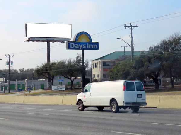 I-10 NW WS 0.7mi S/O DeZavala F/N - 2