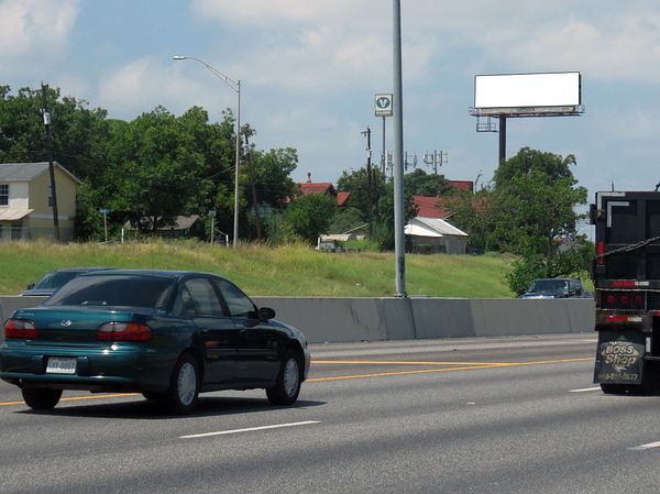 I-10 E SS 150ft E/O New Braunfels F/E - 1