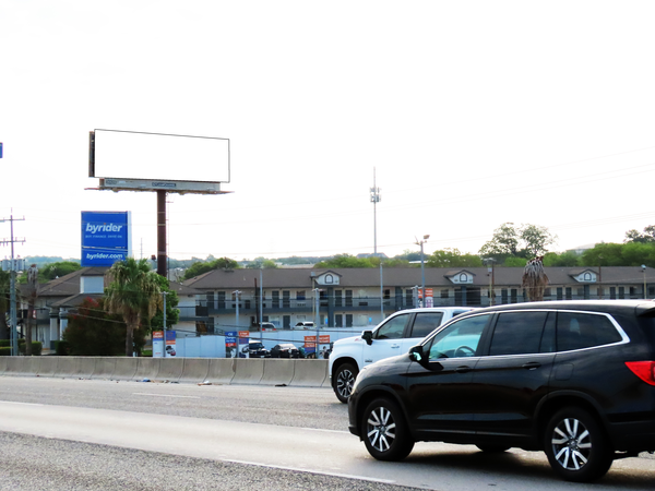 I-35 N ES 0.1mi N/O Weidner F/S - 2