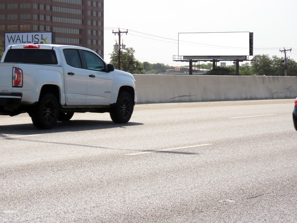I-10 NW ES 0.2mi N/O Wurzbach F/N - 1