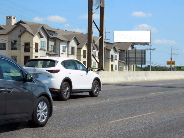 US 281 N WS 0.1mi S/O Brook Hollow F/S - 1
