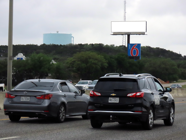 I-10 NW WS 0.4mi N/O Loop 1604 F/S - 1
