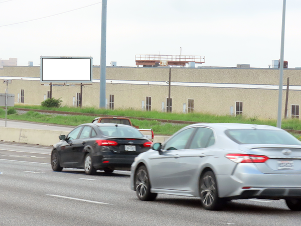 I-35 N WS 0.3mi S/O Rittiman F/N - 1