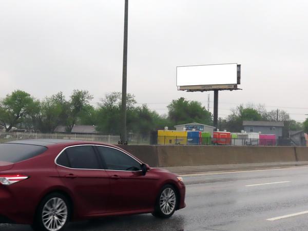 I-35 S WS 0.1mi N/O SW Military F/S - 1