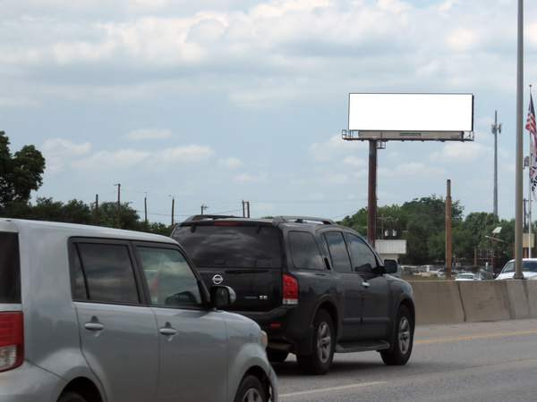 I-35 S WS 150ft S/O Division F/S - 1