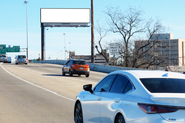 I-35 N SS 0.1mi E/O I-10 NW F/W - 2