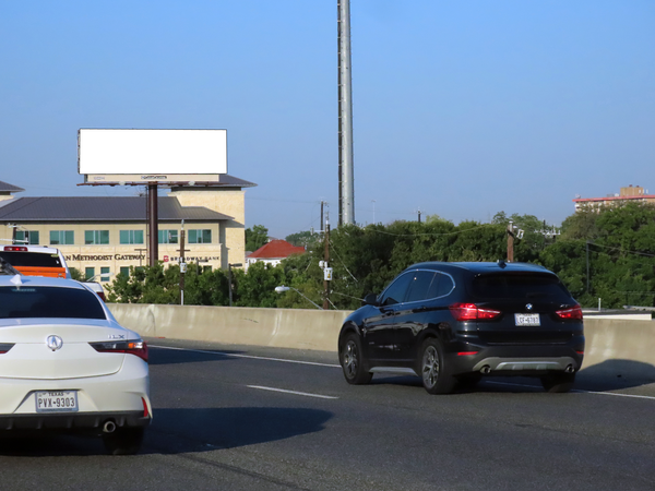 I-35 N NS 10ft W/O Brooklyn F/E - 2