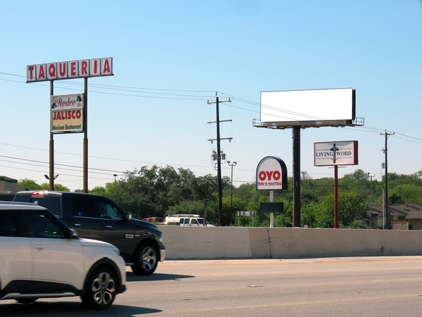 Loop 410 SS 1000ft W/O Fredericksburg F/E - 1