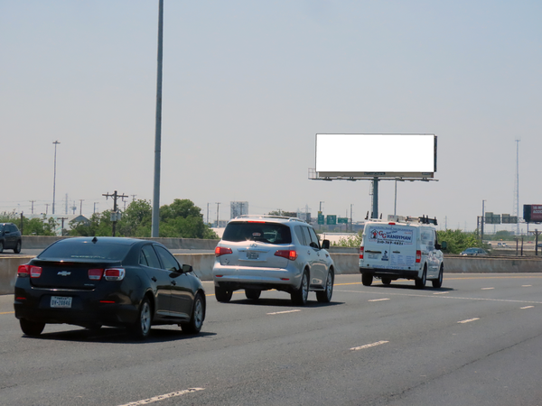 I-10 NW ES 500ft N/O Culebra F/N - 1