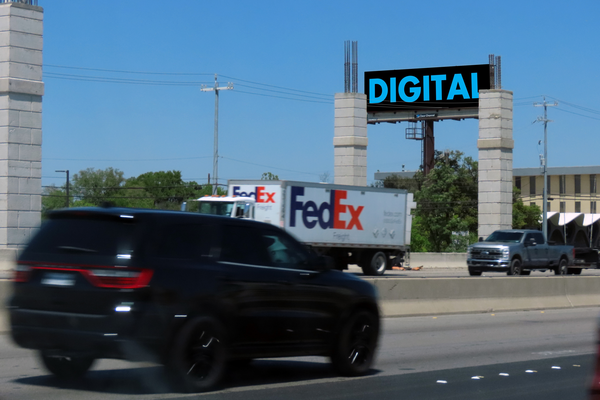 I-35 N WS 0.5mi S/O Weidner F/S - 1