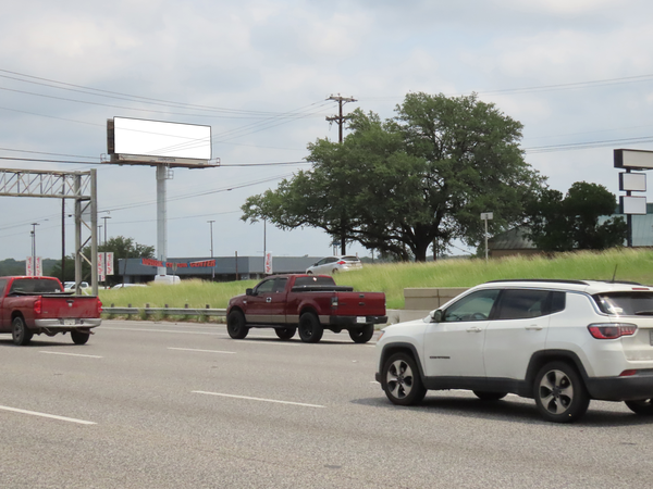 I-10 NW ES 0.3mi N/O Callaghan F/S - 2